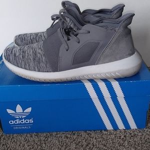 Adidas Tubular Defiant W